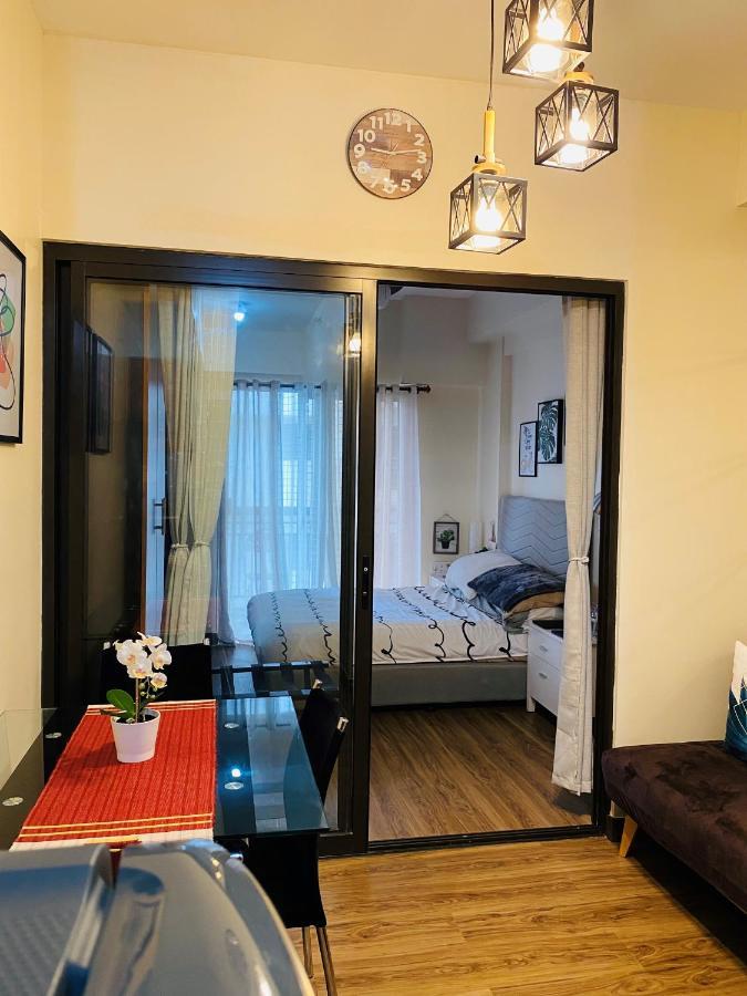 Near Johnhay Minesview Fast Wi-Fi Netflix Balcony Lägenhet Baguio City Exteriör bild